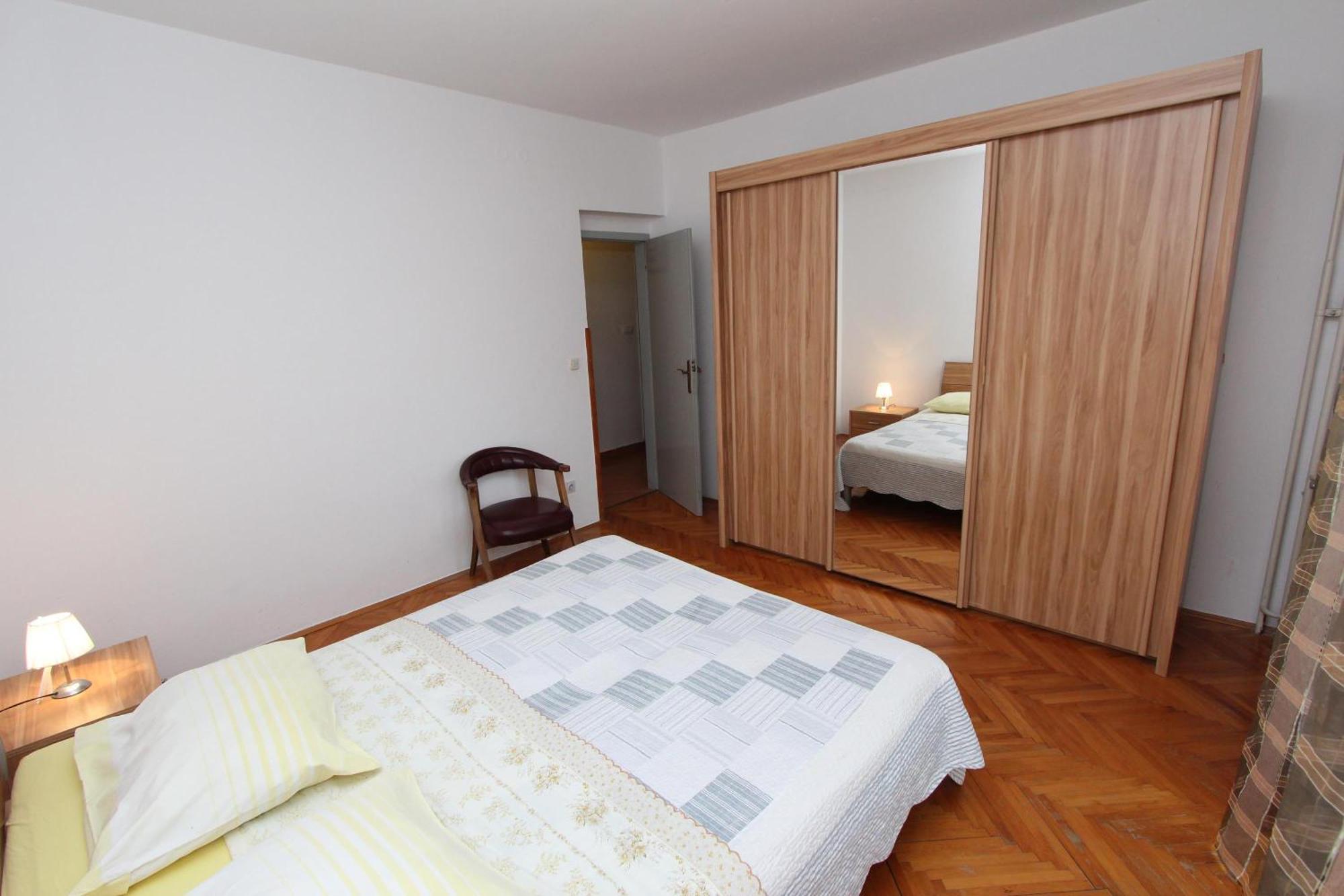 Apartments Malvina ロヴィニ エクステリア 写真