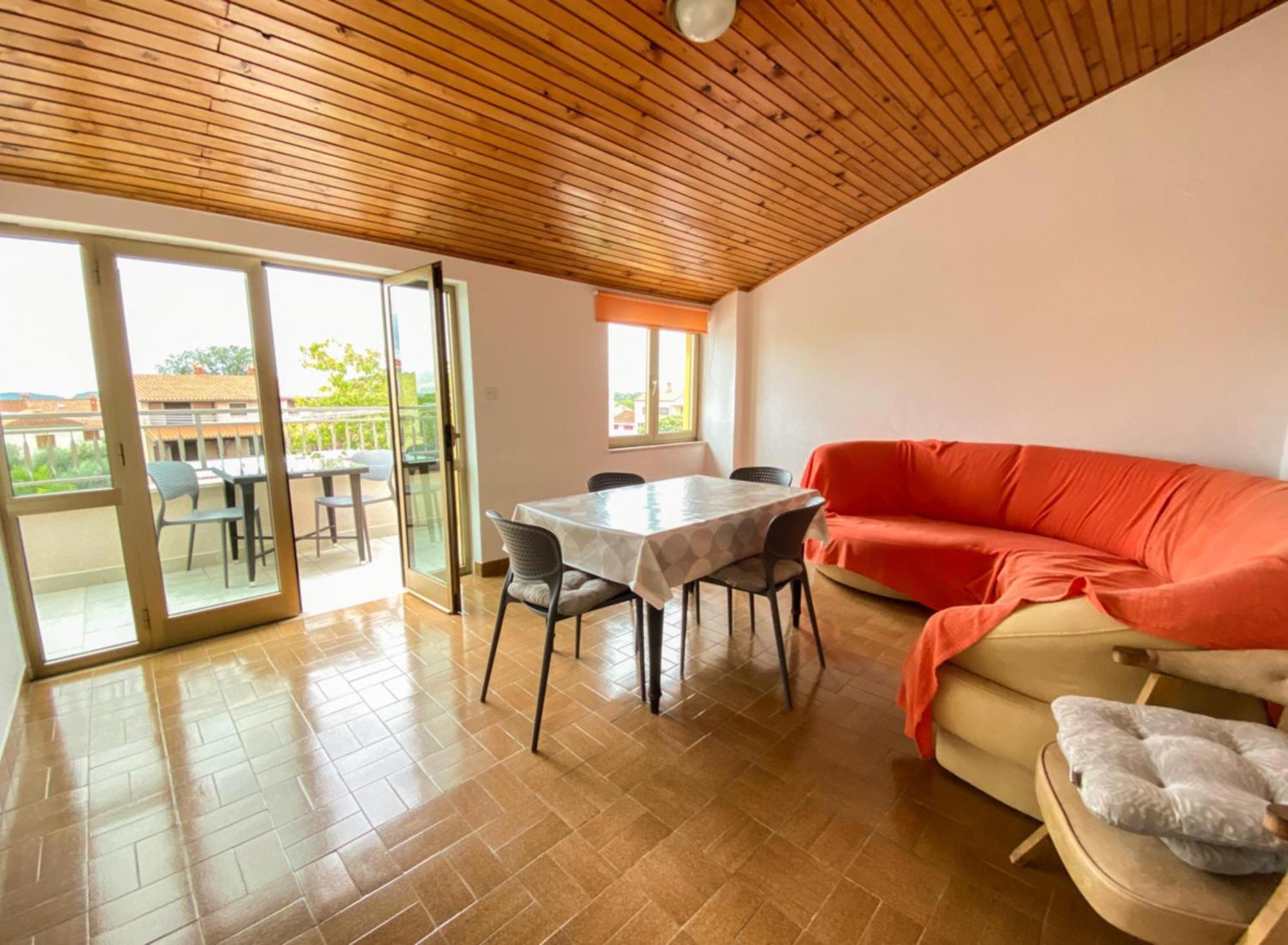 Apartments Malvina ロヴィニ エクステリア 写真