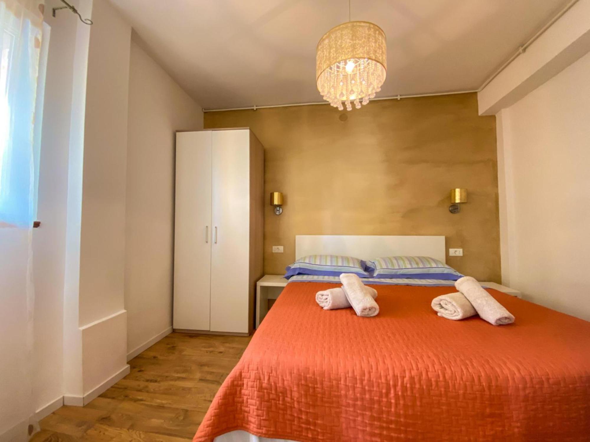 Apartments Malvina ロヴィニ エクステリア 写真