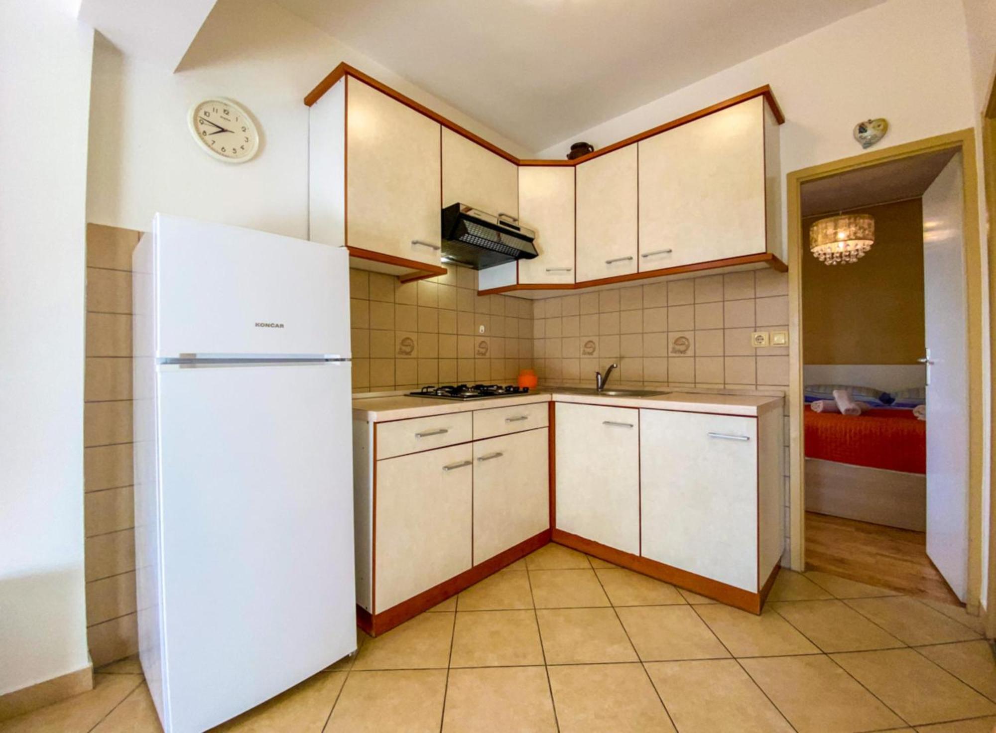 Apartments Malvina ロヴィニ エクステリア 写真
