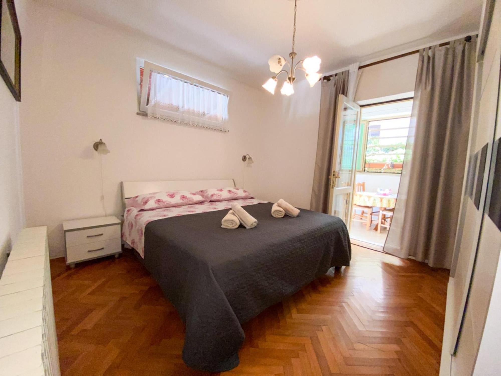 Apartments Malvina ロヴィニ エクステリア 写真